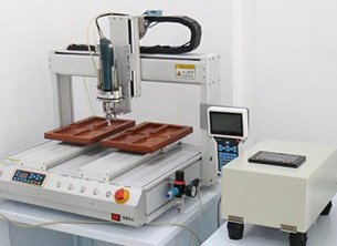 雙平臺自動螺絲機(jī)